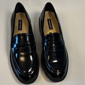 Nine West Maibel Black Women's Loafers. Size 5.